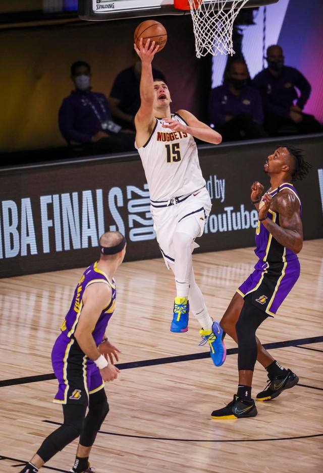 Nikola Jokić na poslednjem, petom meču plej-ofa između Lejkersa i Denver Nagetsa