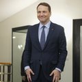 "Rosjanie nacierają, amunicji nie ma". Radosław Sikorski o "dramatycznej sytuacji"