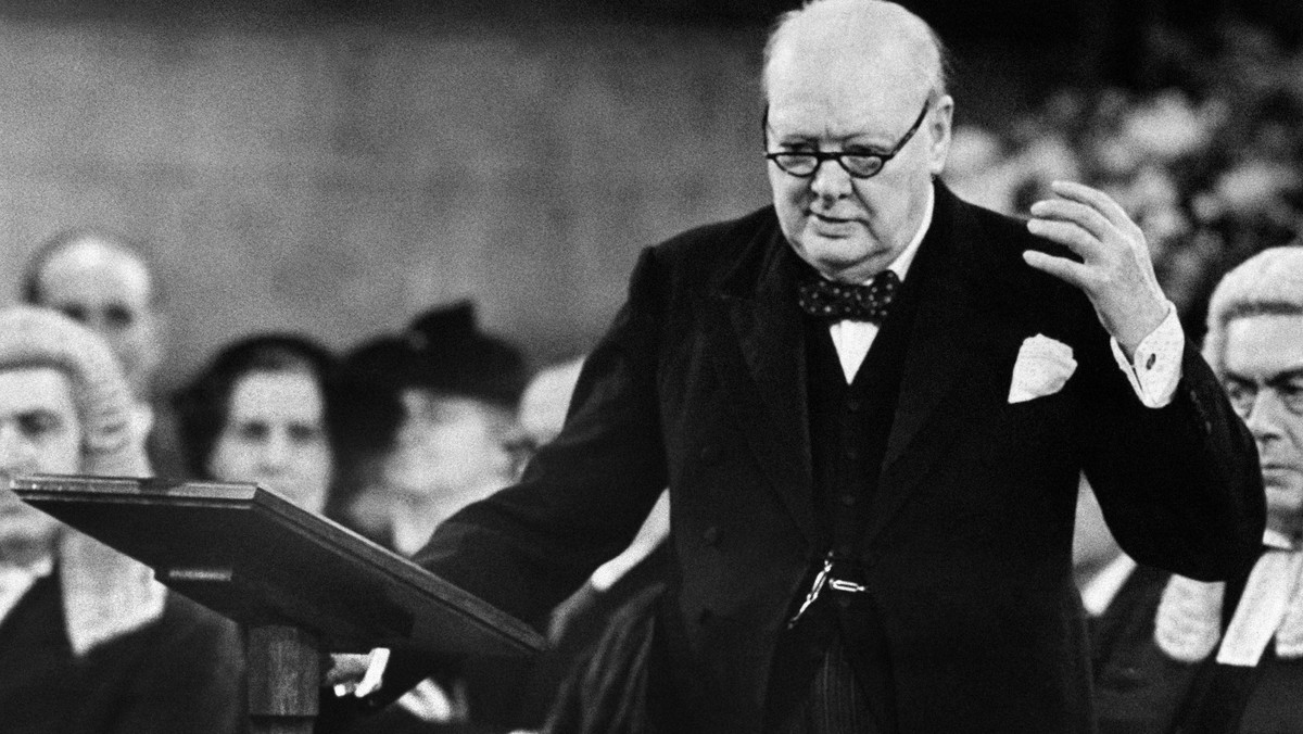 Winston Churchill przemawia w parlamencie, Londyn, 30 listopada 1954 r.