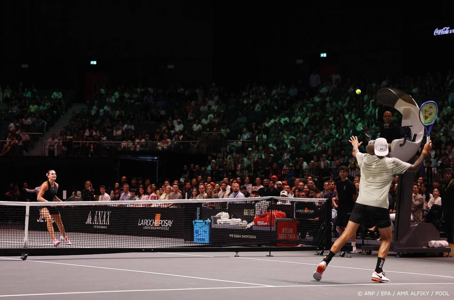 Kyrgios (671) klopt het vrouwen-nummer 1 Sabalenka in 'Battle of the Sexes'