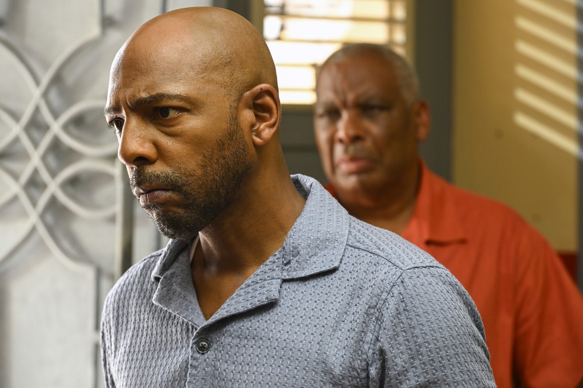 "Śmierć pod palmami", sezon 15., odcinek 1.