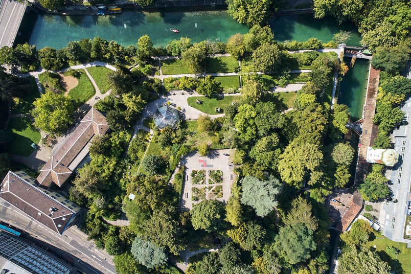 Die dritte Design Biennale Zürich findet im Alten Botanischen Garten der Universität Zürich statt.