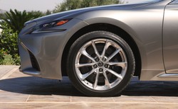 Lexus i Toyota najbardziej niezawodne. Hybrydy jak wino, im starsze tym lepsze