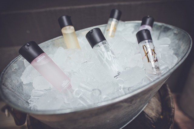 A MAC Cosmetics üzleteiben szuper akcióval várnak rád