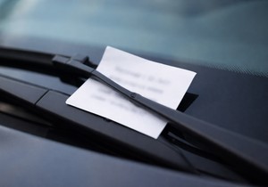 Poruka na automobilu - ilustracija