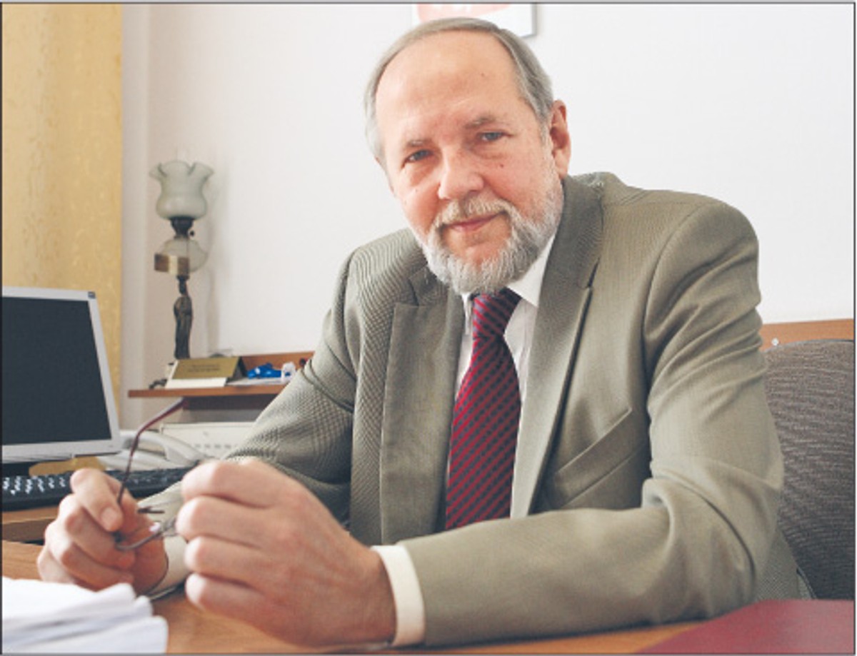 Prof. Józef Lubacz, przewodniczący Rady Głównej Szkolnictwa Wyższego, która od 1 października będzie przekształcona w Radę Główną Nauki i Szkolnictwa Wyższego Fot. Wojciech Górski