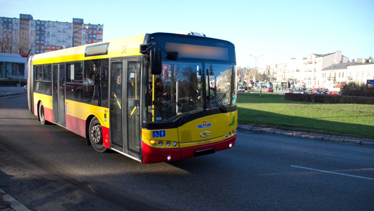 Koronawirus w Polsce. Kieleckie MPK dezynfekuje autobusy i szkoli pracowników