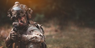 Czy kobiety pójdą w kamasze? Ten nadbałtycki kraj poważnie to rozważa!