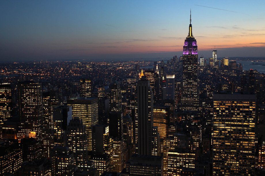 It's said that couples can sometimes see sparks between them when they kiss, due to the static electricity at the top of the building.