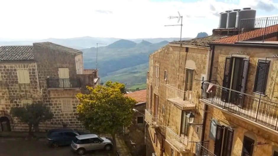 Patrik jansen je kupio kuću za 10.000 evra, a u renoviranje uložio još toliko