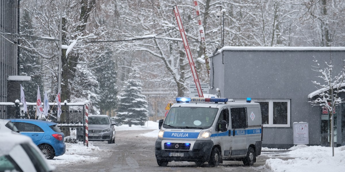 Strażacy nie przekazali informacji dotyczących charakteru eksplozji. W zakładach nie doszło do pożaru.