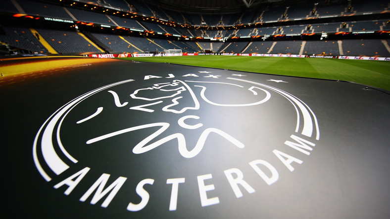 Koronawirus: Ajax Amsterdam ma problem. Członkowie sztabu poddani kwarantannie | sport