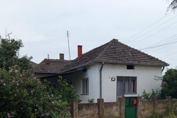 Prodaju porodičnu kuću za 28.000 evra! Nalazi se u blizini Dunava: Objekat je useljiv i kompletno  namešten (FOTO)