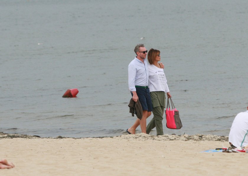 Edyta Górnika i Piotr Schramm na plaży