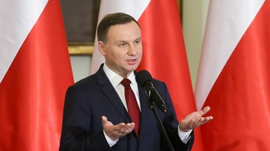 Bombka choinkowa od luteran ze Szczyrku dla prezydenta Andrzeja Dudy