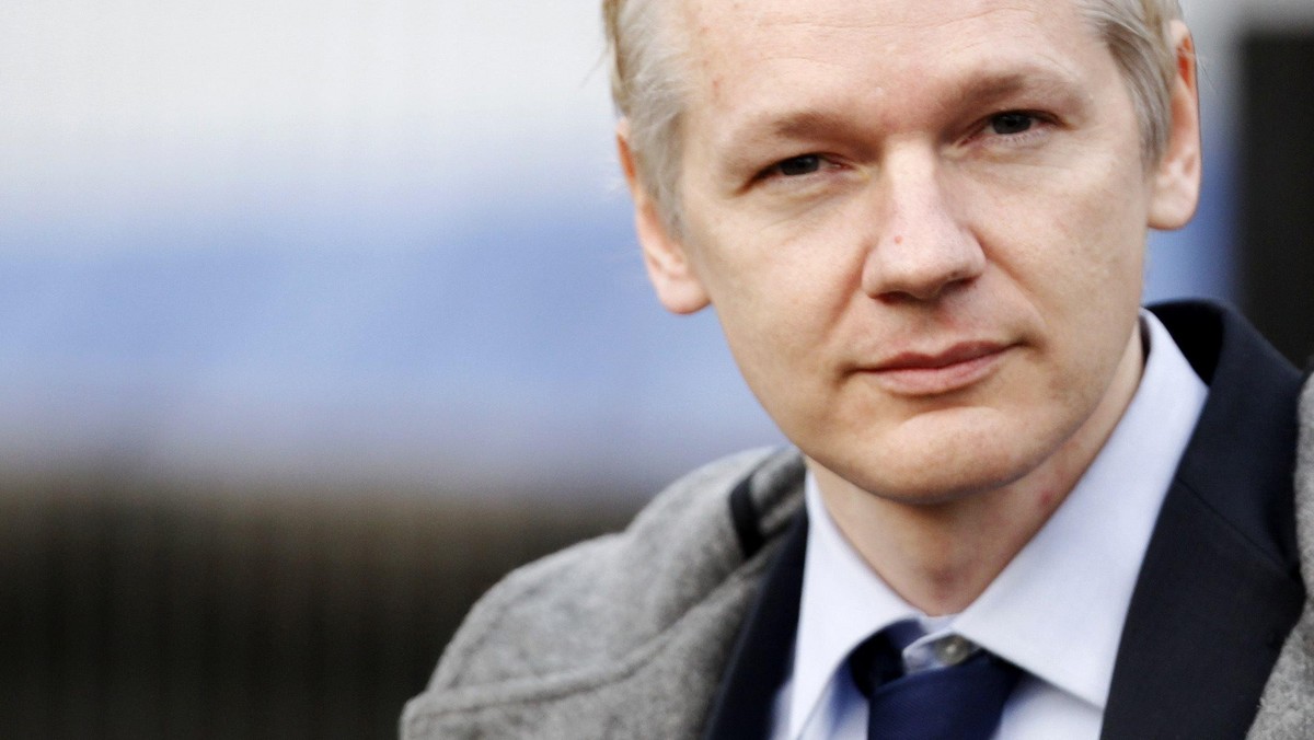 Adwokaci założyciela portalu Wikileaks, Juliana Assange'a, zarzucili oskarżycielom szereg uchybień proceduralnych. Wczoraj londyński sąd odroczył do piątku rozprawę w sprawie ekstradycji Assange'a do Szwecji.