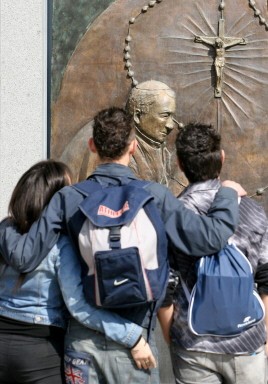 ITALY-POPE-POMPEI