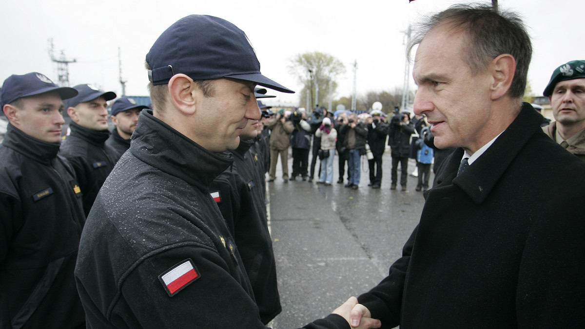 O przeznaczeniu 400 mln zł na modernizację dwóch polskich fregat - ORP "Gen. K. Pułaski" i ORP "Gen. T. Kościuszko" - poinformował w Gdyni minister obrony narodowej Bogdan Klich.