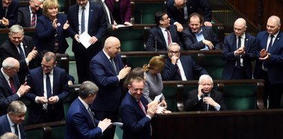 Nowy sondaż. W PiS są zachwyceni