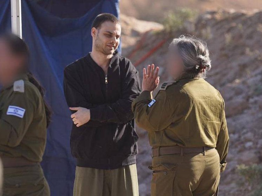 Prve fotografije Alona Ohela nakon oslobađanja iz Gaze