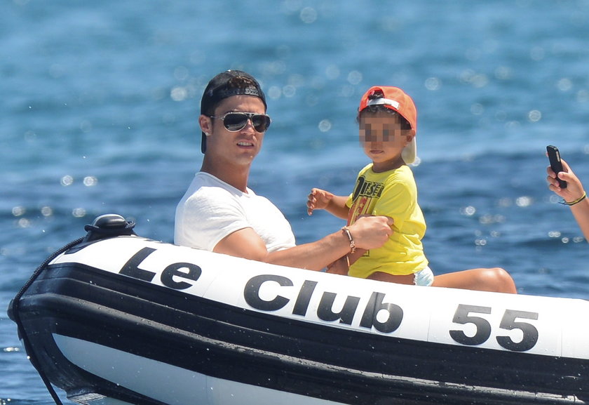 Ronaldo wychowuje syna sam