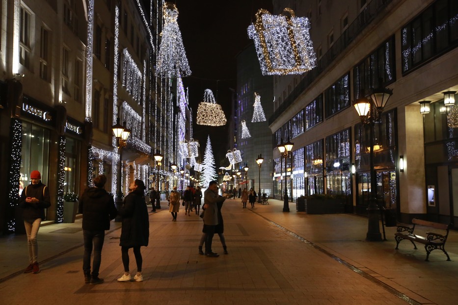 Este 8 óra előtt még a szokásos életképek fogadták a járókelőket / Fotó: Fuszek Gábor