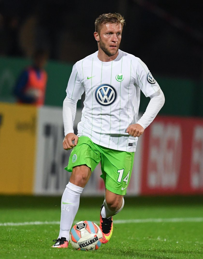 Jakub Błaszczykowski ma nową rolę w VfL Wolfsburg. Dieter Hecking wystawia go na prawej obronie