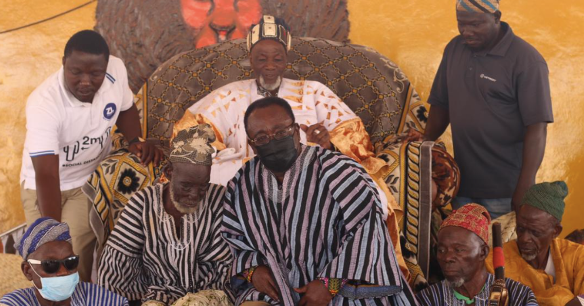 Dagbon Overlord lauds National Best Farmer following visit by Agric Minister - Vimarsana News