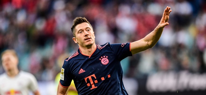Liga Mistrzów: Dziesięciu Polaków w fazie grupowej. Lewandowski i Szczęsny z największymi szansami na jej wygranie