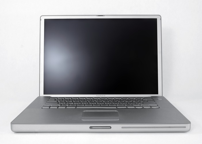 <b>PowerBook G4 (2001)</b>
<br><br>
G4 zdecydowanie wyróżniał się na tle 
