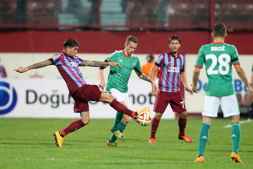 Legia Warszawa wygrała z Trabzonsporem 0:1 i jest liderem w swojej grupie!