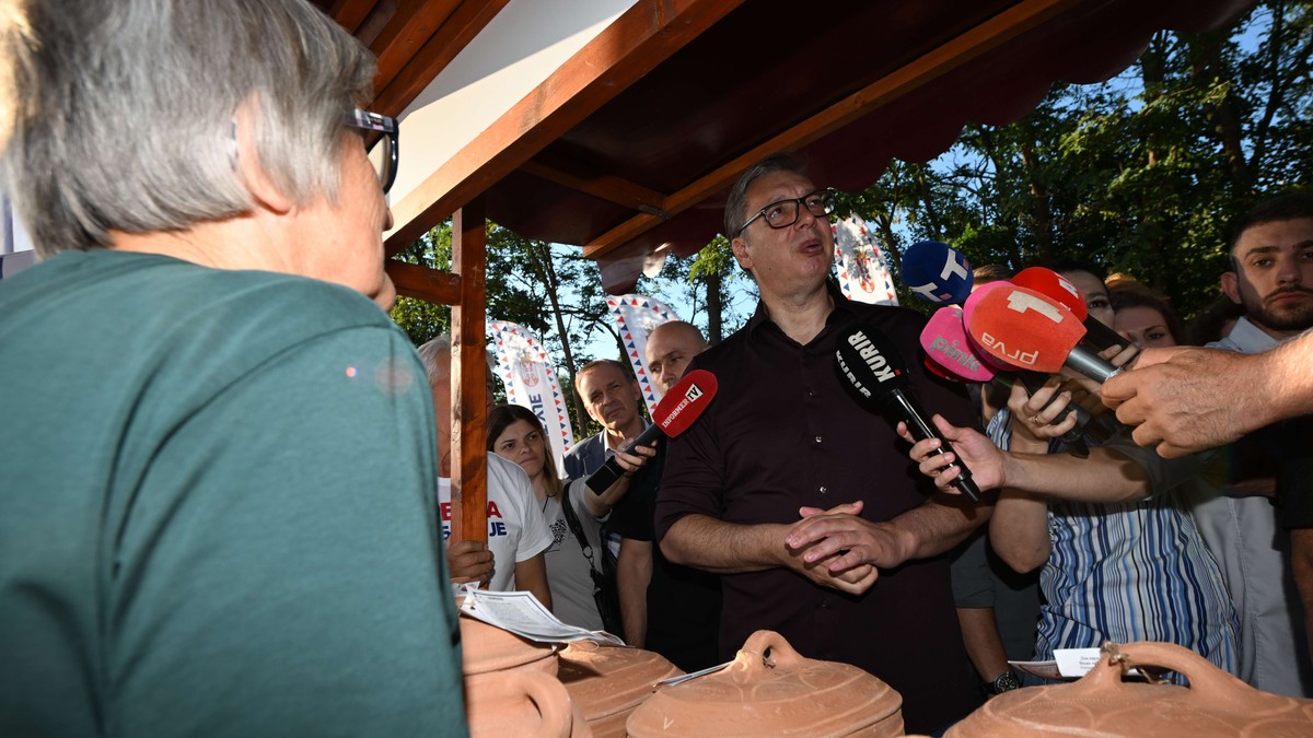 Aleksandar Vučić na skupu u selu Drežnik kod Užica