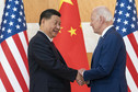 Xi Jinping i Joe Biden spotkali się w kuluarach szczytu G20 w Indonezji