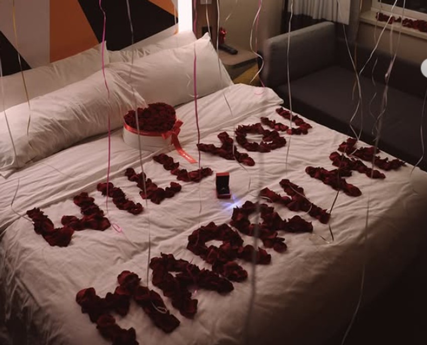 Pevačicu dečko zaprosio u Njujorku