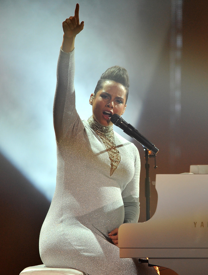 Alicia Keys w siódmym miesiącu ciąży na MTV EMA