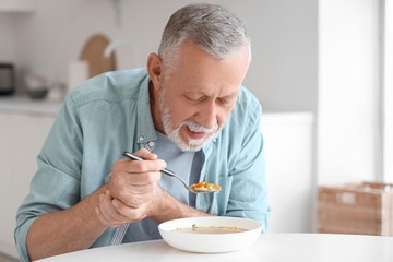 Parkinson-kór: ezek az első, korai jelek, amikkel orvoshoz kell fordulni