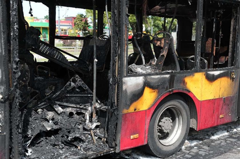 Panika! Na Okęciu spłonął autobus!