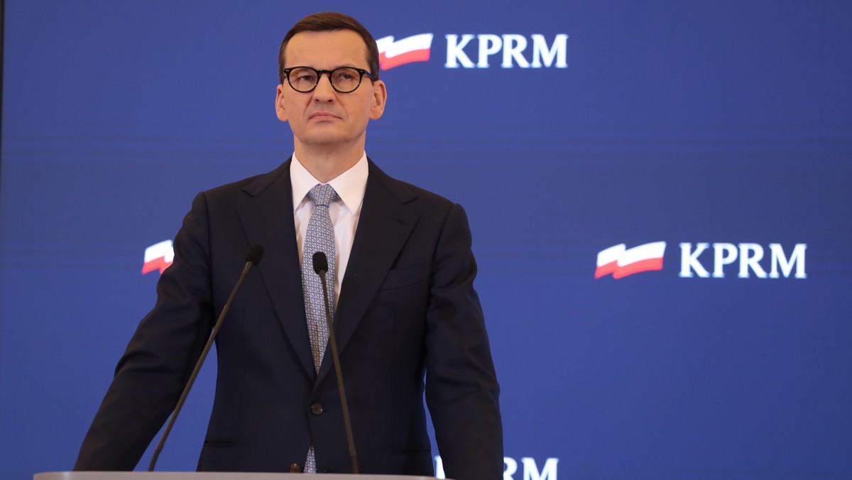 Afera e-mailowa. Jak Morawiecki planował wywiady w TVP i Polsacie