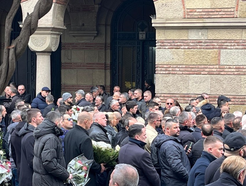 Veljko i Bogdana na sahrani Željka Rutovića