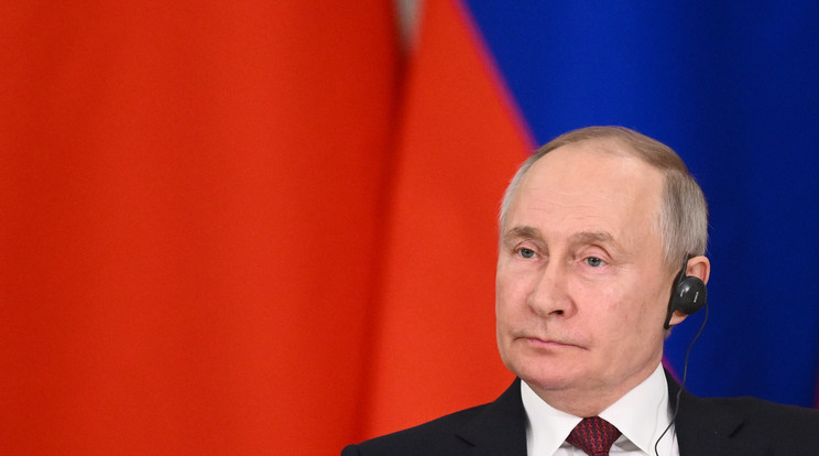 Oroszország kénytelen lesz válaszolni a nukleáris összetevőt tartalmazó fegyverek használatára - jelentette ki Putyin / Fotó: MTI EPA