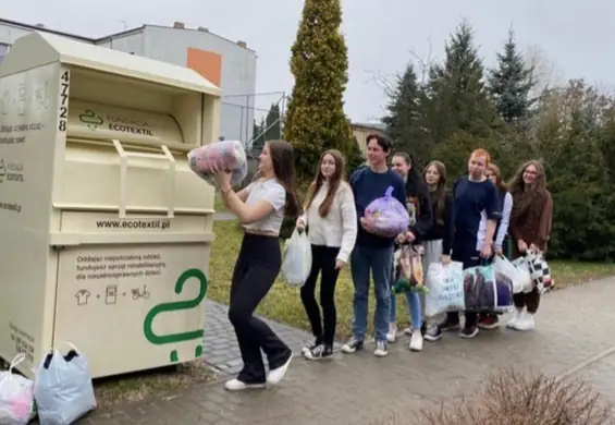 Zebrali 40 ton ubrań w szczytnym celu. Uczniowie tej szkoły mają powody do dumy