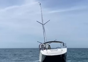 Potopljena jedrilica