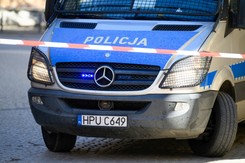 Atak nożownika na policjantów.  Mężczyzna nie żyje
