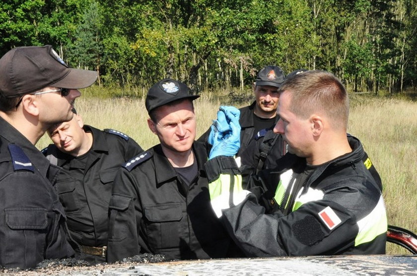 Policjanci ćwiczyli przy pożarach