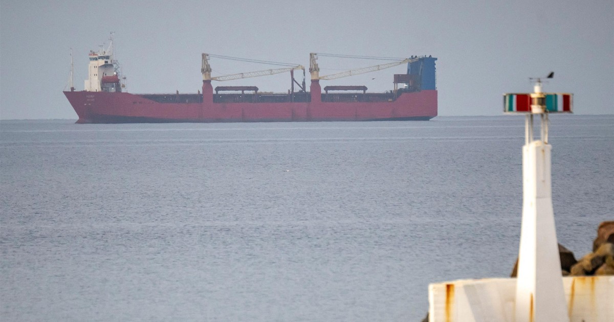 SOS z podejrzanego rosyjskiego statku. Trwa przeszukanie pokładu