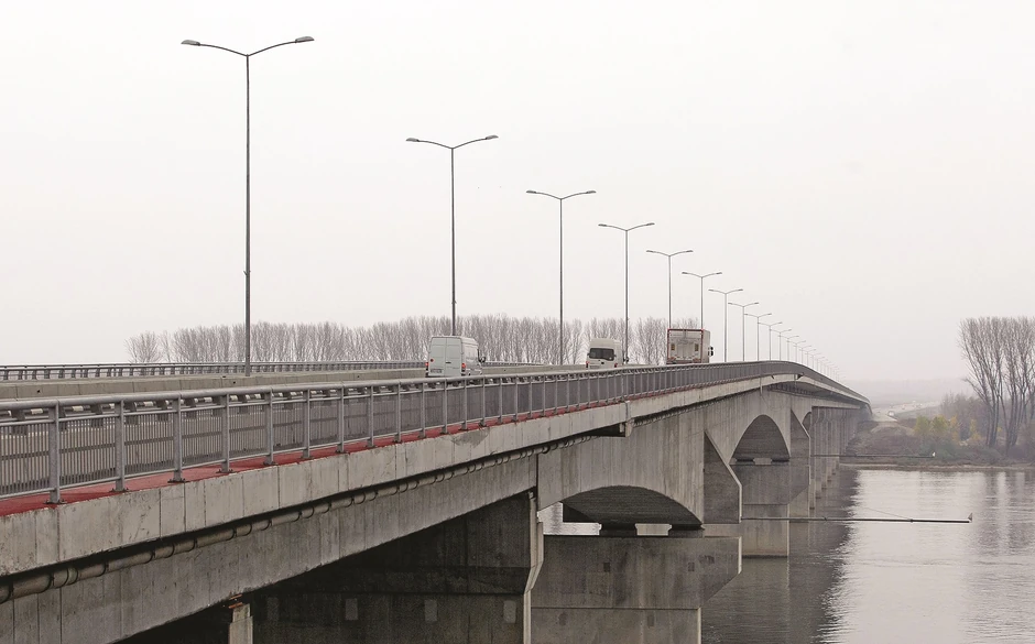 Pupinov most spojio Zemun i Borču