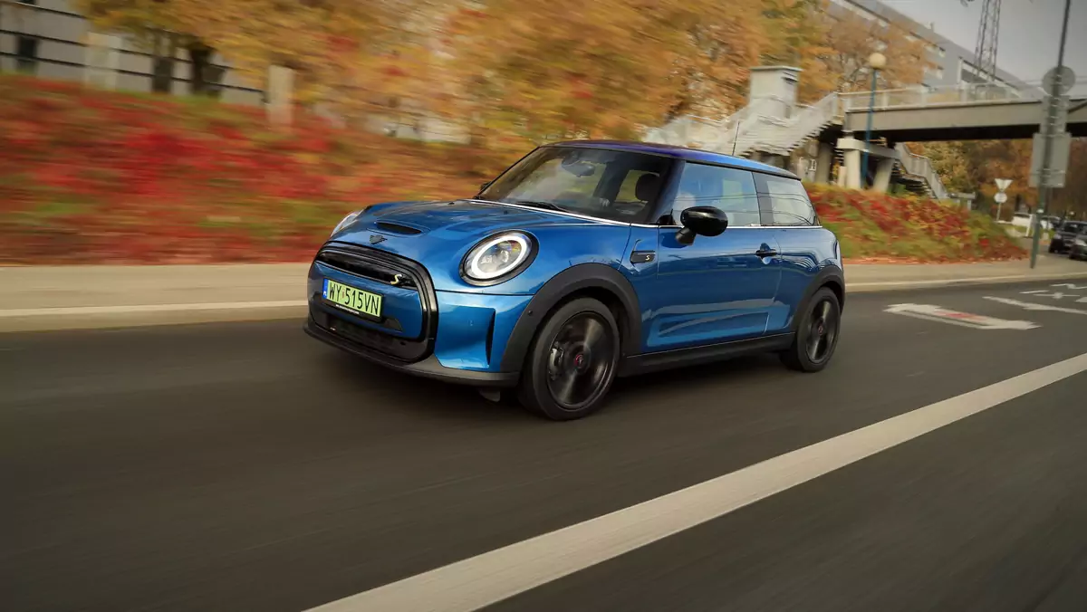 MINI Cooper SE (2021 r., lifting)