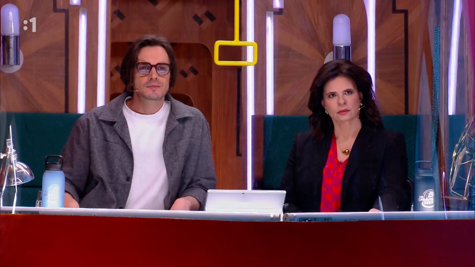 Šou STVR Na správnej ceste: Daniel Žulčák a Zuzana Fialová.