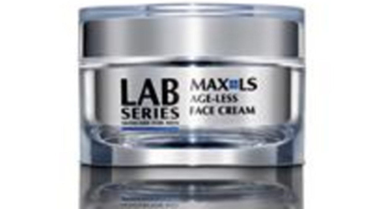 Naukowcy Lab Series Skincare For Men stworzyli Krem do twarzy dla mężczyzn MAX LS AGE-LESS FACE CREAM, który zawiera cząsteczkowy kompleks o działaniu zapobiegającym starzeniu się skóry Molecular Age-less Complex i pomaga usunąć istniejące już oznaki starzenia się skóry, jak również zwalnia tempo, w jakim skóra rzeczywiście się starzeje.
Cena: 210 zł