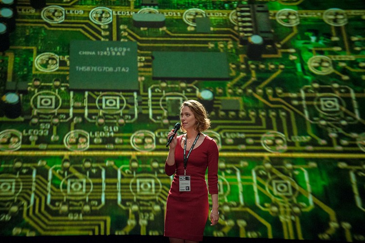 Rebecca Hall w filmie 'Transcendencja'